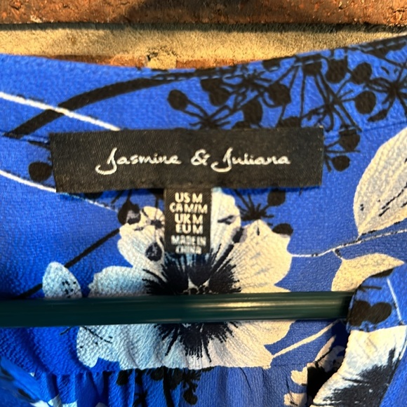 Like New Jasmine & Juliana Sleeveless Blouse - Picture 2 of 5